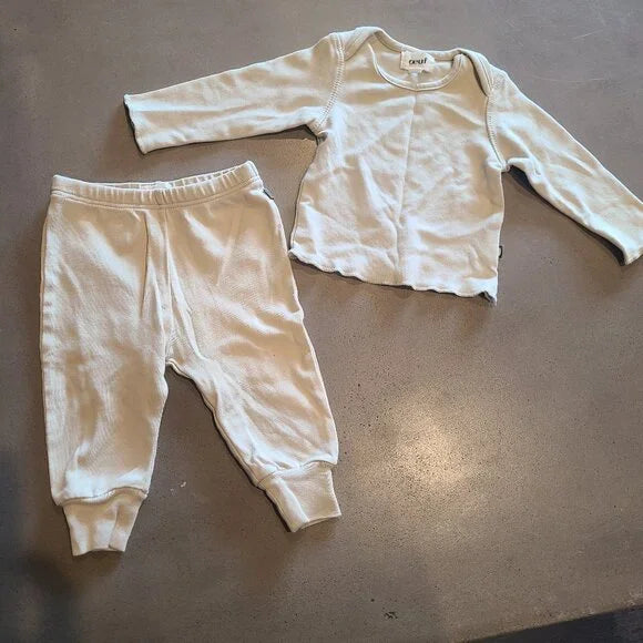 Organic Cotton Layette Set in 0-3 months (Pre-loved)